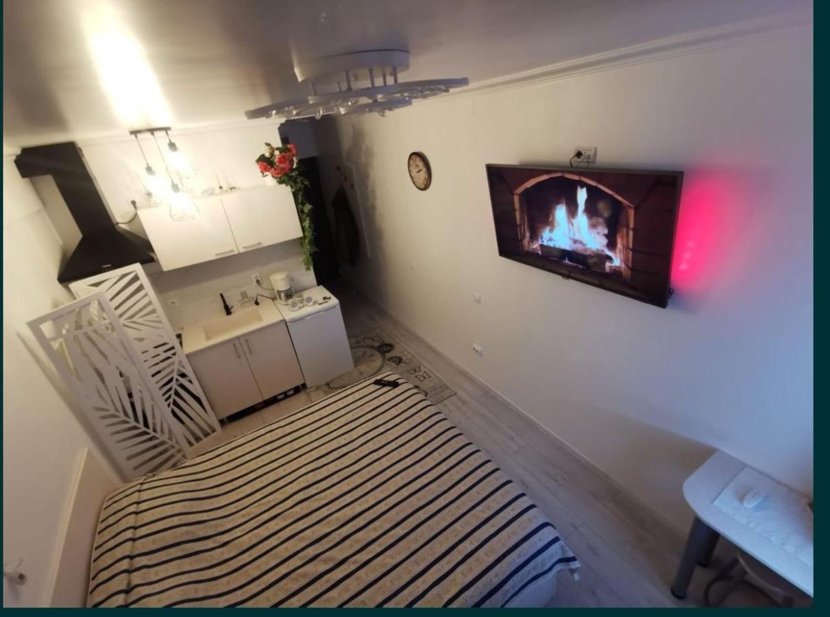 Appartement 1 Small Studio, Central, Self Check In *
